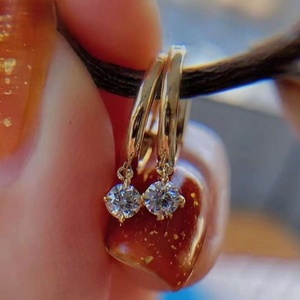 Pendientes de Oro Amarillo de 14k con Estilo Único RTS, Joyería de Moissanita, Pendientes para Mujer, Joyería Fina - Product Image 1