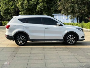 Auto Usado de Marca China para Exportación, Dongfeng <span class=keywords><strong>Fencon</strong></span> 580 2016, 1.5T CVT, 7 Asientos, Edición Confort, Auto a Gasolina - Product Image 4