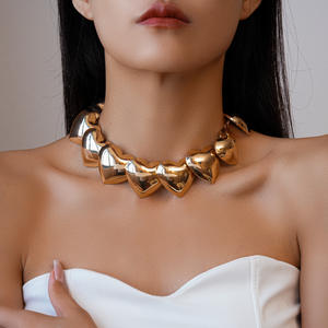 Collier à pampilles ovales plissées de style métallique, transfrontalier Europe-Amérique, luxe léger, haut de gamme, chaîne en bambou, personnalité sportive - Product Image 3