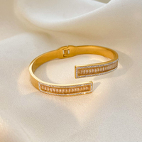 Bracelet d'ouverture diamant carré rétro de style britannique joyas de acero inoxydable al por mayor Bracelet polyvalent en acier au titane