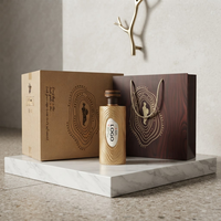 Caja de Regalo de Lujo Personalizada con Insignia Metálica, Caja Rígida de Papel con Textura de Madera Oscura para Licores, Bebidas y Marcas de Boutique