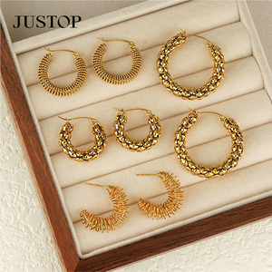 Boucles d'oreilles créoles en alliage plaqué or pour femme, bijoux classiques et tendance, clous à motif maillé - Product Image 5