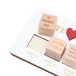 โรงงานผลิตลูกเต๋าไม้รูปทรงหลายเหลี่ยมแบบกำหนดเองสำหรับคู่รัก - เกมความบันเทิงสำหรับคู่รักสุดโรแมนติกพร้อมตัวเลือกที่ปรับแต่งได้ - Product Image 2