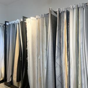 Tissu d'<span class=keywords><strong>ameublement</strong></span> à motif islamique personnalisé, tissu jacquard gaufré avec couleur or métallique - Product Image 2