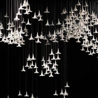 Luminaire de célébration de mariage, têtes de lys artificielles en EVA blanches, fleurs décoratives, accessoires assortis pour plafond et scène, décoration en cristaux