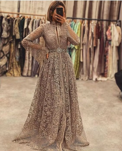 Robe longue au sol caftan de demoiselles d'honneur de luxe avec Zardozi lourd pour les mariages et les fêtes - Product Image 2