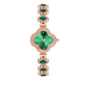 <span class=keywords><strong>Orologio</strong></span> da HW-02 a quattro foglie <span class=keywords><strong>orologio</strong></span> da <span class=keywords><strong>donna</strong></span> <span class=keywords><strong>orologio</strong></span> da <span class=keywords><strong>donna</strong></span> al quarzo con diamanti intarsiati alla moda <span class=keywords><strong>verde</strong></span> - Product Image 5