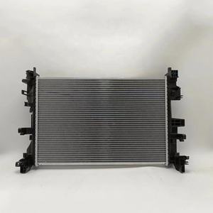 Radiador de refrigeración del motor de piezas de automóviles OEM 68273401AA radiador de coche para <span class=keywords><strong>Jeep</strong></span> <span class=keywords><strong>Compass</strong></span> 2017 2018 2019 2020 2021 <span class=keywords><strong>2022</strong></span> 2023 - Product Image 2