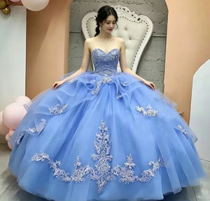 <span class=keywords><strong>Vestido</strong></span> <span class=keywords><strong>de</strong></span> Quinceañera <span class=keywords><strong>Azul</strong></span> <span class=keywords><strong>Cielo</strong></span> Claro con Cuentas, <span class=keywords><strong>Vestido</strong></span> <span class=keywords><strong>de</strong></span> Gala <span class=keywords><strong>Largo</strong></span> con Lentejuelas y Escote Corazón, <span class=keywords><strong>Vestido</strong></span> <span class=keywords><strong>de</strong></span> <span class=keywords><strong>Fiesta</strong></span> <span class=keywords><strong>de</strong></span> Tul con Apliques y Cola Barrida - Product Image 1