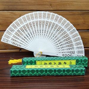 Abanico Plegable de Madera Tallada con Diseño de Arte Folclórico, Material Ecológico de Papel de Bambú con Animales Pintados, Modelo Promocional para Decoración de Festivales - Product Image 3