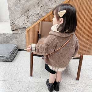 2021 <span class=keywords><strong>manteau</strong></span> en laine de <span class=keywords><strong>mouton</strong></span> motif léopard réversible pour filles et bébés belle veste chaude d'hiver avec poms en peluche coupe ample - Product Image 2