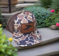 Casquette de chasse camouflage 6 panneaux Performance en gros avec logo patch en cuir personnalisé, casquette trucker en toile de coton marron camouflage pour la pêche