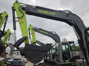 Excavadora de Orugas Hengli Zoomlion ZE75g de 7.5 Toneladas, Nuevo Modelo con Alto Momento de Carga - Product Image 2