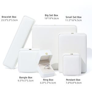 Caja de Joyería Tipo Concha de <span class=keywords><strong>Almeja</strong></span> a <span class=keywords><strong>Precio</strong></span> de Fábrica, Caja de Joyería de Lujo de Cuero PU para Anillos, Pulseras, Collares y Colgantes, con Decoración de Corona - Product Image 2