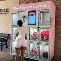 Distributeur automatique intelligent 24h/24 et 7j/7 de bouquets de roses fraîches réfrigérées - Maquina Expendedora De Ramos De Flores