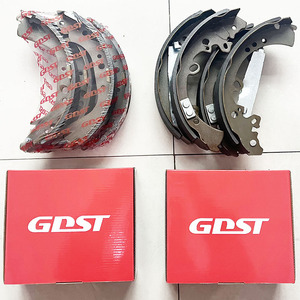 GDST Vente en gros, excellent <span class=keywords><strong>prix</strong></span>, kit de réparation de pièces automobiles, ensemble de tambours de frein semi-métalliques en céramique, jeu de plaquettes de frein 46540-42010 pour TOYOTA - Product Image 3