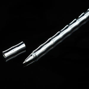 Stylo à encre gel en laiton style bambou, personnalisable en gros avec logo imprimable pour signature professionnelle et promotionnelle - Product Image 2
