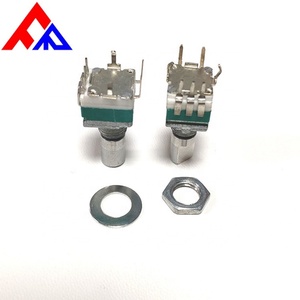 Venta Directa de Fábrica: Potenciómetro Rotatorio de Alta Calidad PTV097 con Eje Metálico Moleteado de 5 Pines, 1K-100K, 20% de Precisión - Product Image 3