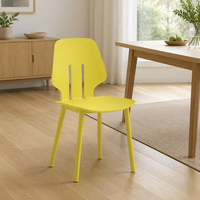 Échantillon gratuit, chaise de salle à manger en plastique PP empilable minimaliste aux couleurs personnalisées pour cuisine et restaurant
