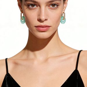 Boucles d'oreilles Huggie en forme de donut avec pierre blanche en cristal, plaqué or, cuivre et zircon, bijoux de mode pour le quotidien - Product Image 2