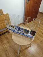 Boîte de présentation en acrylique pour booster PTCG - Éclairage LED rotatif moderne et écologique, pré-assemblée pour bureau