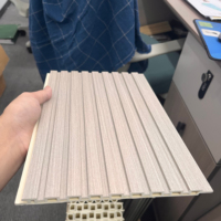 Panneaux muraux en bois WPC 3D d'usine KW15508 pour les panneaux muraux intérieurs