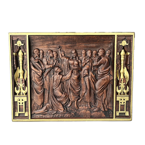Panneau en relief en bois Jésus et les Apôtres, Art chrétien représentant le Christ enseignant les disciples pour la décoration intérieure des églises et des lieux religieux - Product Image 1