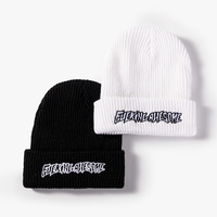 Gorro de Punto Acrílico con Diseño Bordado Personalizado, para Uso Diario
