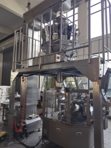 Impacchettatrice <span class=keywords><strong>Multihead</strong></span> ad alta velocità macchina confezionatrice a bustina rotante SUS304 - Product Image 6