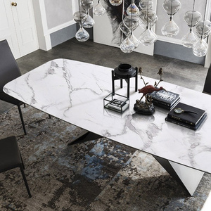 Table à manger personnalisée, minimaliste, moderne et chic, avec plateau en marbre blanc et structure en métal noir - Product Image 4