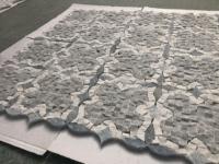 Tuile de mosaïque en ardoise naturelle à surface polie motif tournesol pour la décoration murale et le revêtement de sol avec support en maille