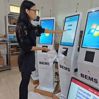 BENSHI İç Mekan 18.5/21.5/23.6/32 İnç 350 nit Windows Kapasitif Dokunmatik Kiosk Self Servis Sıra Yönetim Sistemi LCD Ekran