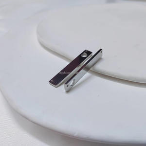 เครื่องประดับแท็กสี่เหลี่ยมแท่งแนวนอนพร้อมกลวงหัวใจสแตนเลส40*7มม. สำหรับสร้อยคอส่วนตัวสร้อยข้อมือแกะสลักเลเซอร์ - Product Image 1