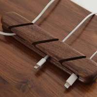 Organisateur de câbles multifonctionnel réutilisable en bois, cadeau pour le bureau, gestion des câbles USB, écouteurs, chargeurs, fils électriques à la maison