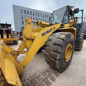 Cargadora Komatsu WA470 Usada en Buen Estado, Pocas Horas de Trabajo, Sin Remodelación, Duradera y Resistente, Rentable, Lista para la Construcción - Product Image 1