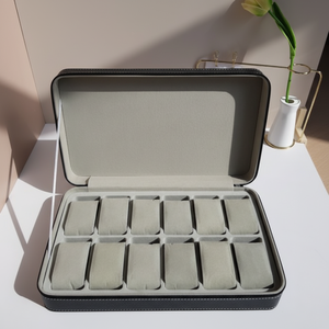 Scatole e custodie per orologi da 12 personaggi - Product Image 1