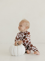 Ensemble de vêtements de détente assortis pour la famille, imprimé vache, haut à manches courtes pour maman, pantalon pattes d'éléphant, combinaison pour bébé, tenue assortie