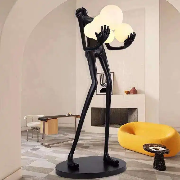 2022 oturma odası zemin lambası soyut dekorasyon şekli sanat heykel tutan topu tasarımcı otel lobisinde sergi salonu