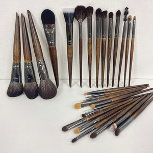 Ensemble de pinceaux de maquillage avec manche en bois de marque avec votre propre logo personnalisé Pinceaux de maquillage Pinceaux de maquillage en bois - Product Image 5