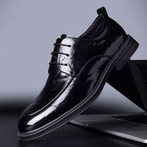 Chaussures Derby en cuir pour hommes, rehaussantes, respirantes, antidérapantes, résistantes à l'usure, style britannique, pour affaires, décontractées ou mariage - Product Image 5