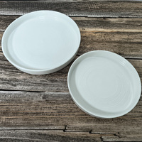 Assiette en céramique blanche créative pour cuisine occidentale, assiette de petit-déjeuner, assiette à gâteau, assiette de style nordique, plat en céramique