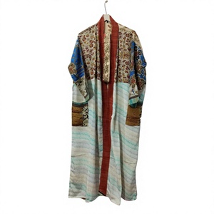 Kimono de satén de seda 100% hecho a mano, largo, estilo vintage, con patchwork, talla única, camisón para mujer con cuello en V, el más vendido - Product Image 4