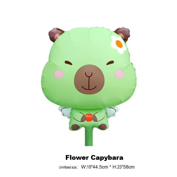 Capibara colorato con 5 fiori