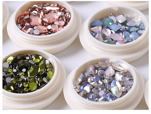 Adornos de Uñas con Diamantes Mixtos, Cristales Irregulares de Base Plana, Acrílicos, para Decoración de Manicura, Accesorios para Arte de Uñas - Product Image 4