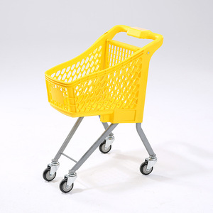 Chariot de courses pour enfants en plastique avec plateforme en maille, chariot à quatre roues durable et drapeau - Product Image 4