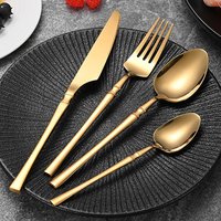 Ensemble de Couverts de Table Complet de Luxe en Acier Inoxydable 4 Pièces pour Mariages et Événements (Cuillères, Fourchettes et Couteaux)