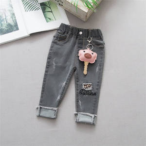 Velo de niña de las flores, Jeans de mezclilla para niña, Diseño de bordado con nombre, Jeans ajustados para niños, Nuevo producto, Se busca distribuidor - Product Image 6