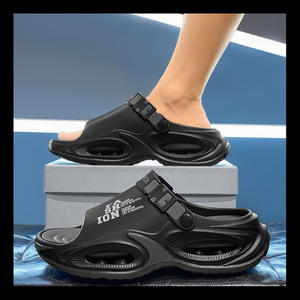 Sandales d'été pour hommes à enfiler, semelle épaisse, amorties, antidérapantes, respirantes, imperméables, pour l'extérieur et la plage, en EVA, couleurs mélangées, tendance jeune - Product Image 2