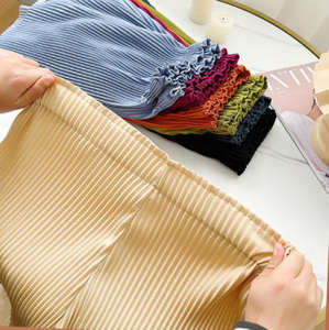 Spring/Summer Pleated Shorts Casual Solid Color <strong>Capri</strong> <strong>Pants</strong> High-waisted Loose Versatile Wide-leg <strong>Pants</strong> for Women - Product Image 5