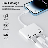 Chargeur multifonctionnel Câble OTG Double adaptateur de prise d'éclairage pour casque d'écoute de 3.5mm Répartiteur de casque d'écoute audio et de charge 3 en 1